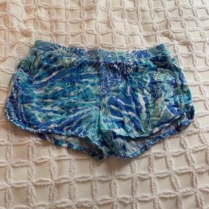 Lilly Pulitzer size 12/14 Comfy Shorts